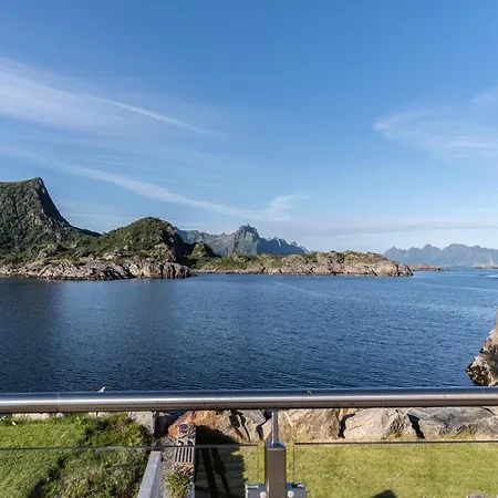 Nytt Hus Med Topp Standard Ved Havet