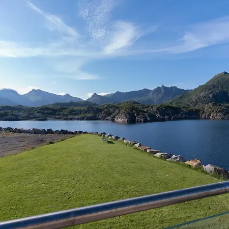 Vakantiehuis Nytt Hus Med Topp Standard Ved Havet Kabelvåg